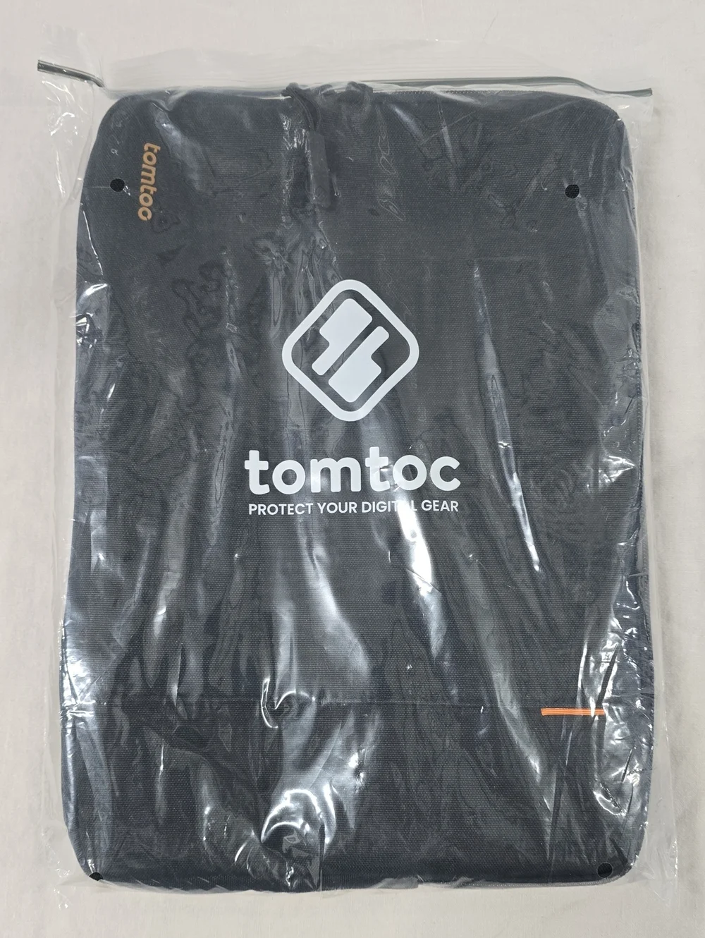Tomtoc black laptop